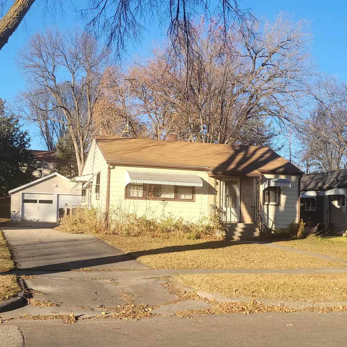 Fergus Falls, MN 56537,221 E Channing AVE