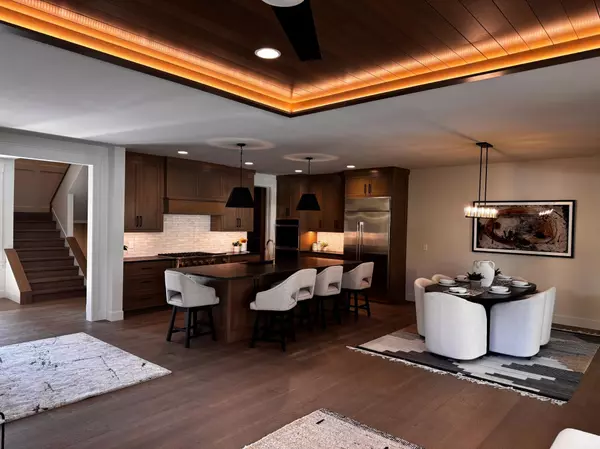 Wayzata, MN 55391,641 Park ST E