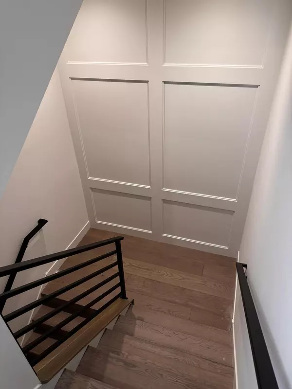 Wayzata, MN 55391,641 Park ST E