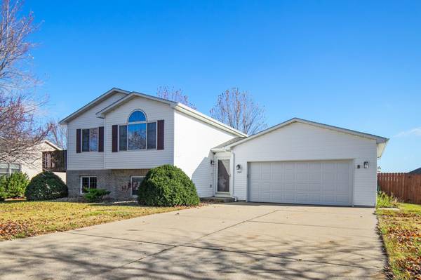 1304 5th ST NE, Waseca, MN 56093