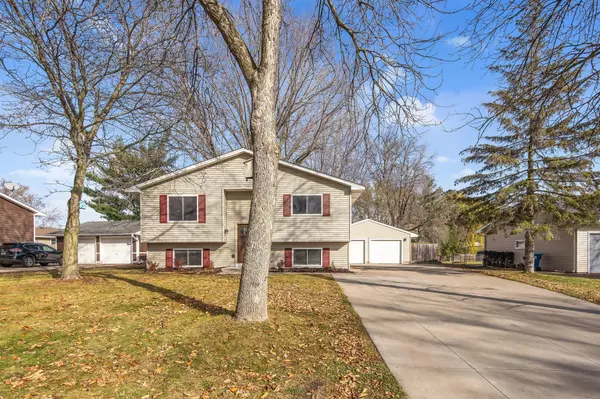 Forest Lake, MN 55025,655 Schilling CIR NW