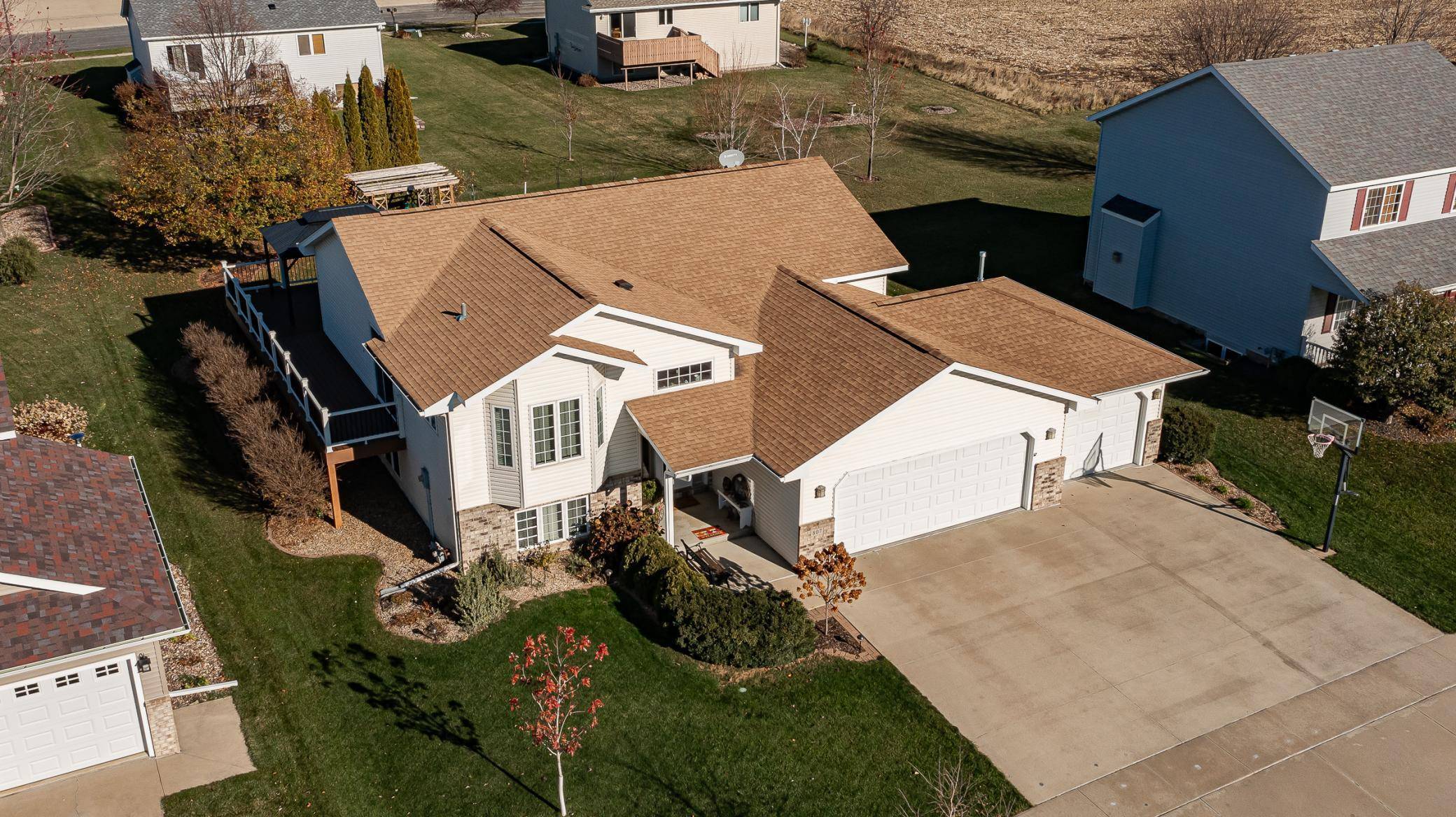 Stewartville, MN 55976,807 Johns LN SE