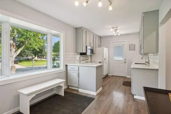 Blaine, MN 55434,8662 Tyler ST NE
