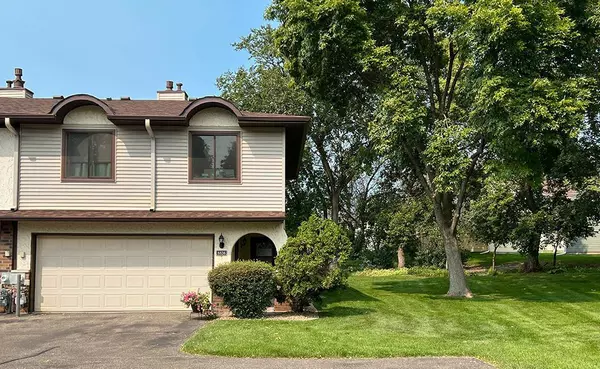 8836 N Maplebrook CT, Brooklyn Park, MN 55445