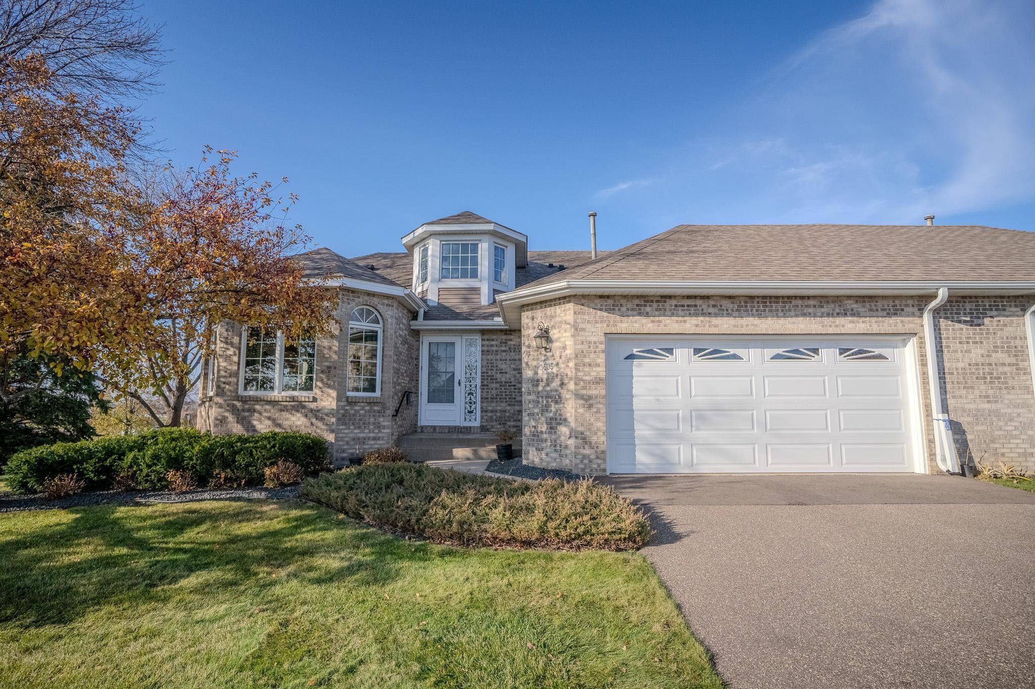 3605 Black Oaks LN N, Plymouth, MN 55446