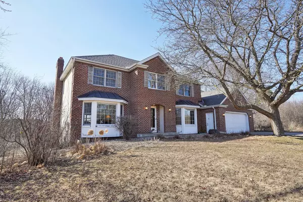 5505 Vagabond LN N, Plymouth, MN 55446