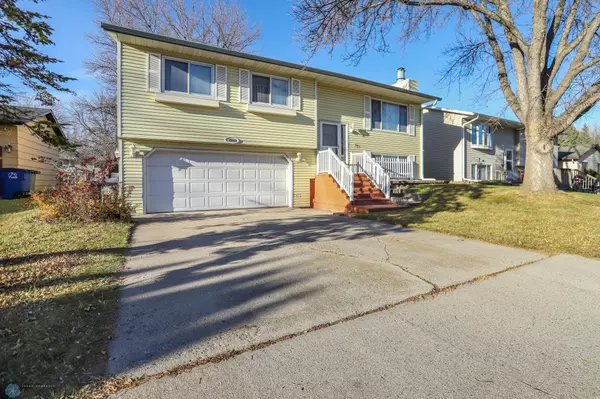 Moorhead, MN 56560,2922 16th AVE S