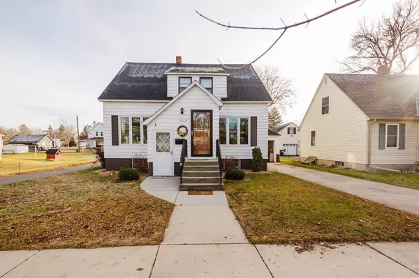 1212 1st ST SW,  Wadena,  MN 56482