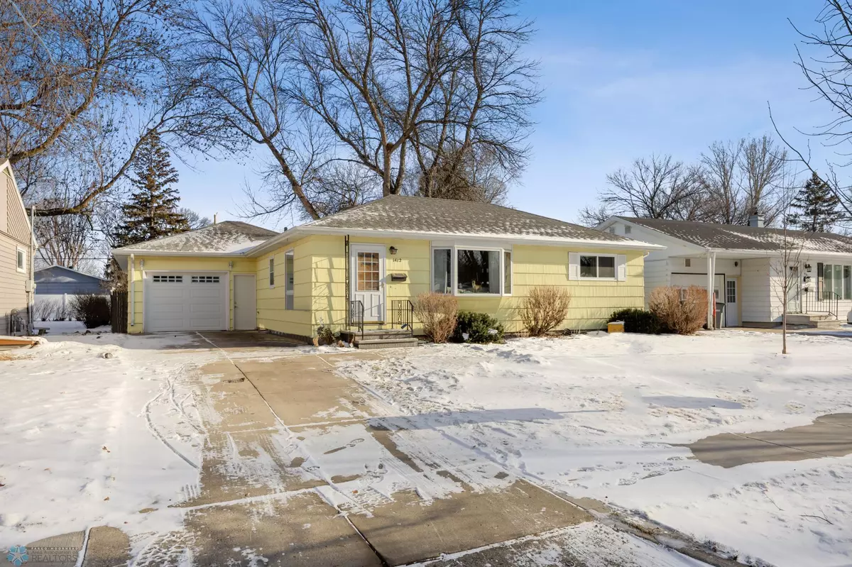 Moorhead, MN 56560,1412 15th ST S