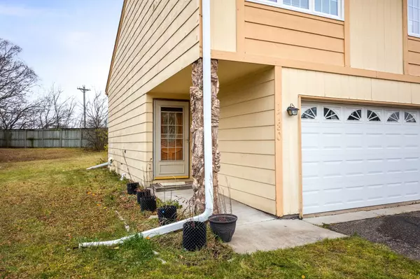 Roseville, MN 55113,1780 Centennial DR