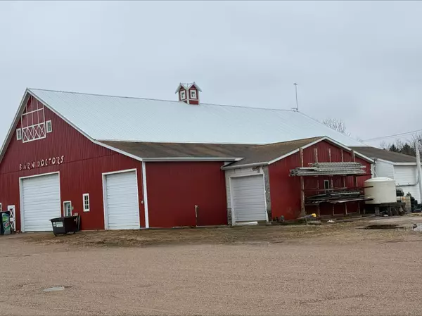 Fulda, MN 56131,210 Davis ST E