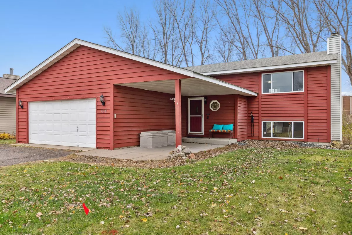 Vadnais Heights, MN 55127,738 Manor ST