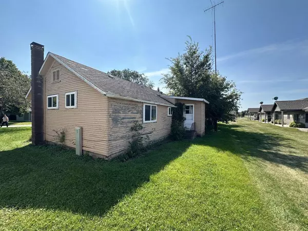 Henning, MN 56551,605 Carlson PL