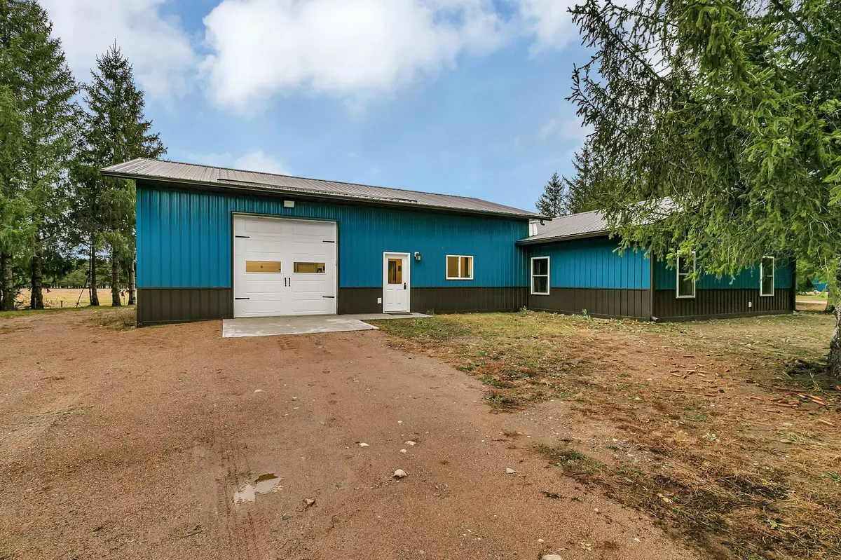 Saint Mathias Twp, MN 56449,429 County Road 122