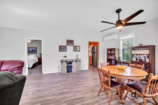 Monticello, MN 55362,318 E Broadway ST