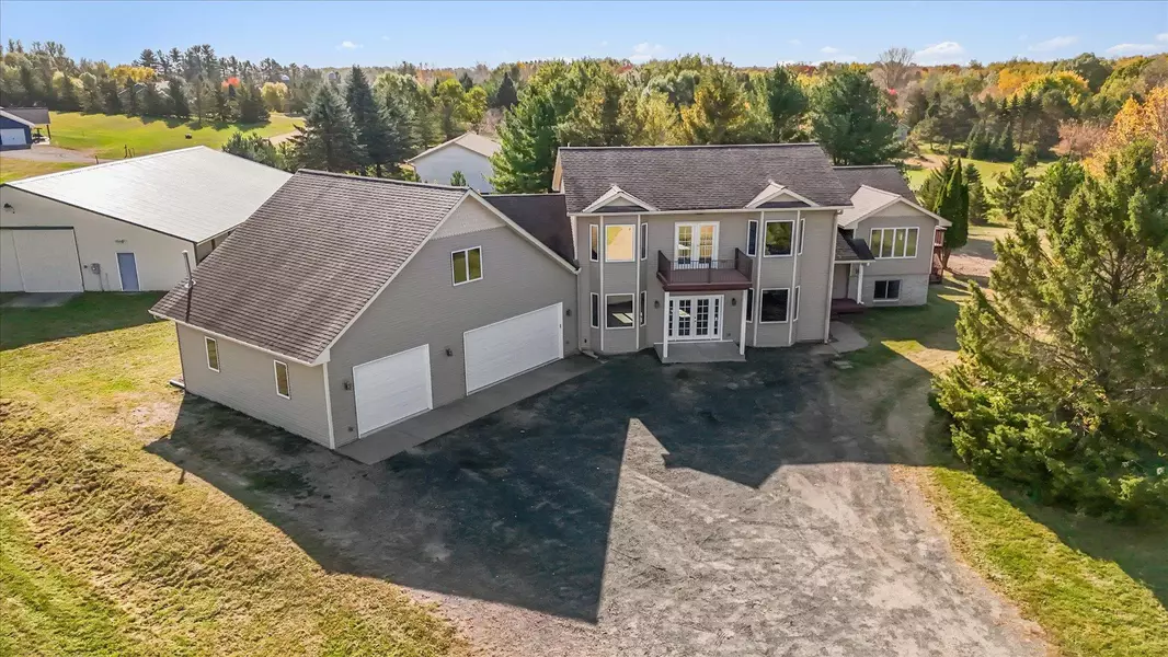 32737 Ivywood TRL, Chisago Lake Twp, MN 55013