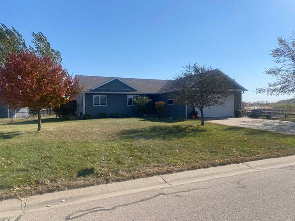 586 S Dover ST, Dover, MN 55929