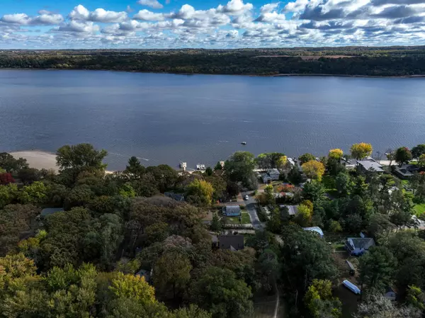 Lake Saint Croix Beach, MN 55043,2086 Riviera AVE S