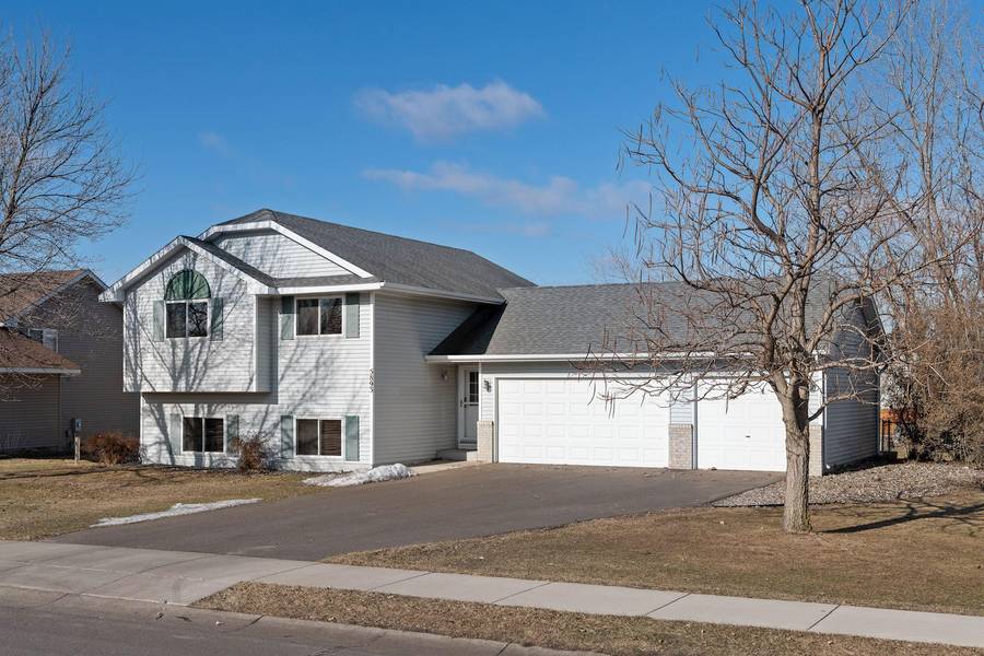 5893 Kalland AVE NE, Albertville, MN 55301