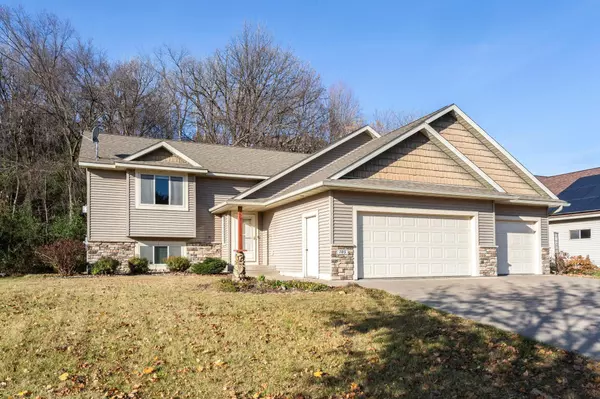 River Falls, WI 54022,785 Glenmeadow ST