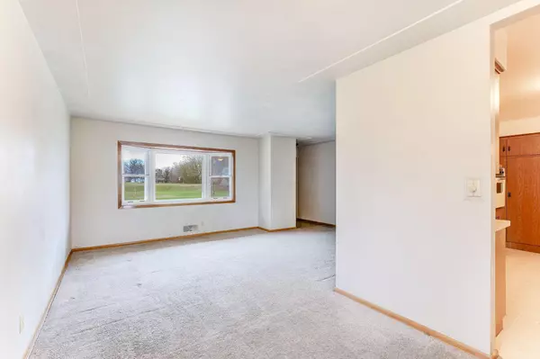 Saint Paul, MN 55130,553 Hoyt AVE E