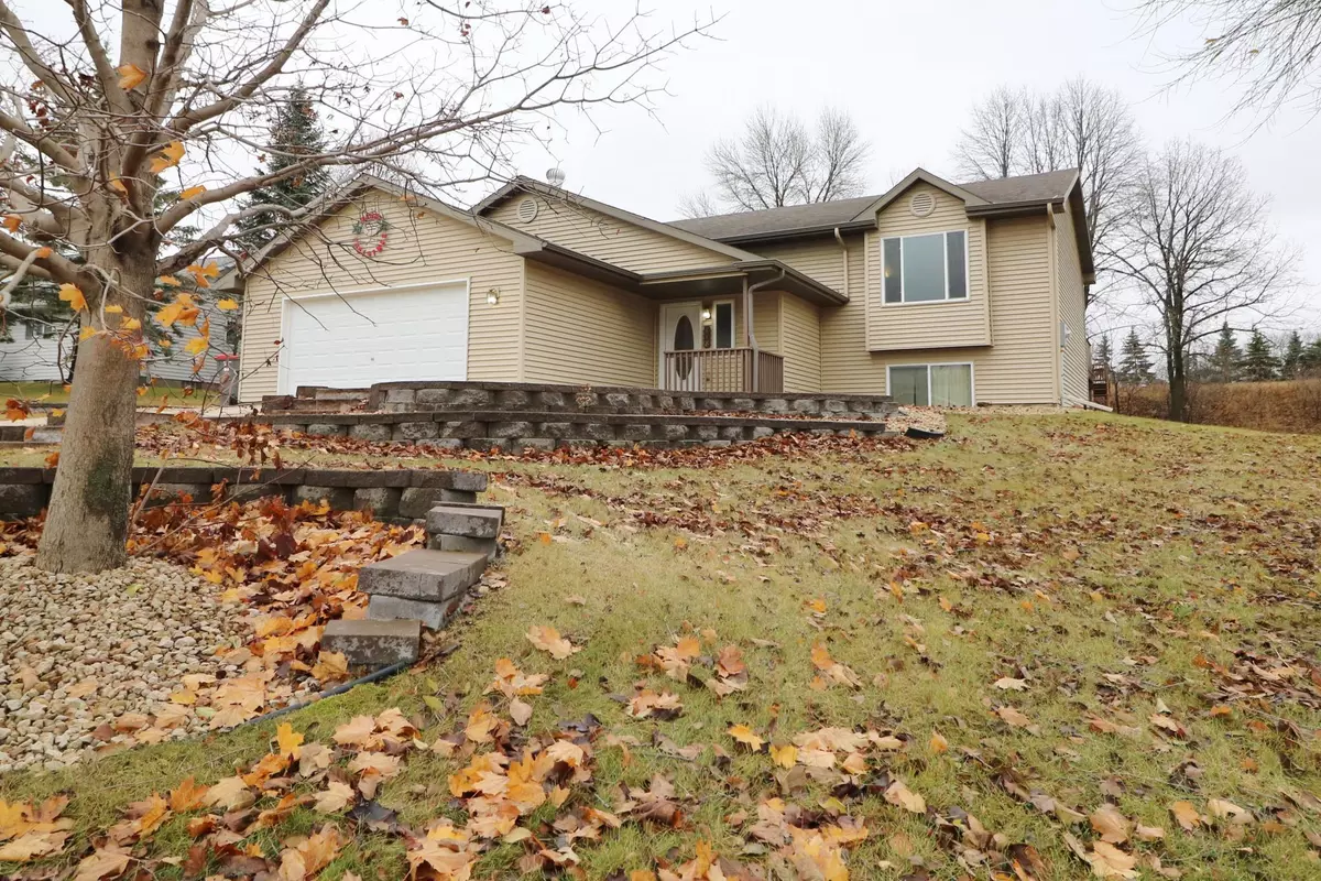 Alexandria, MN 56308,118 Sumac DR