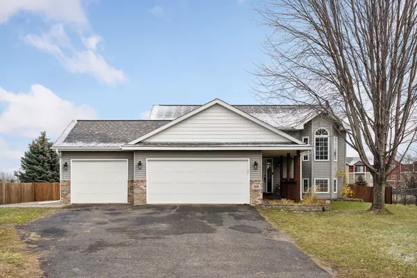 1591 Plum Creek DR SE, Cambridge, MN 55008