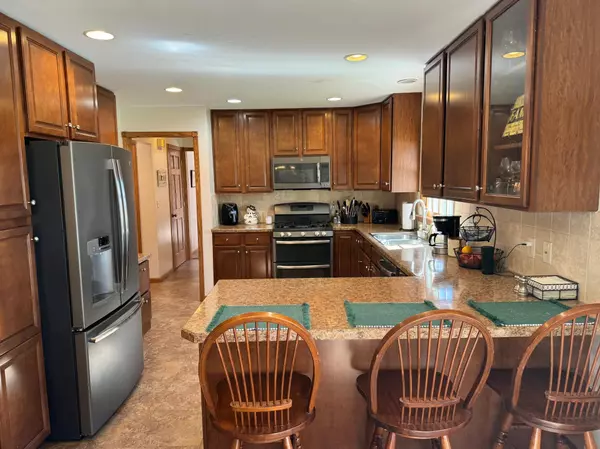 Roseau, MN 56751,701 Main AVE N