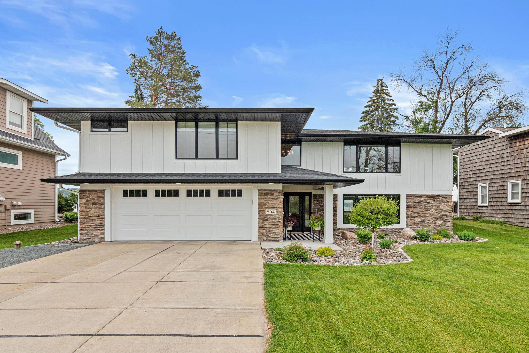 Shoreview, MN 55126,804 County Road I W