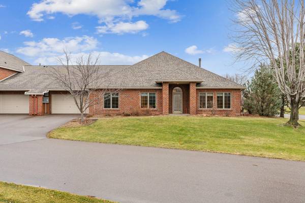 249 W Canyon DR,  Hudson,  WI 54016