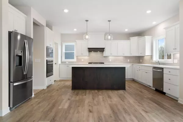 Prior Lake, MN 55372,4975 Kyla WAY SE