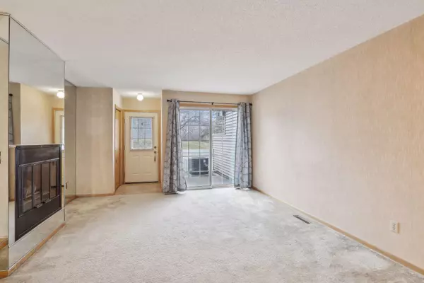 Brooklyn Park, MN 55444,9905 Russell AVE N #2
