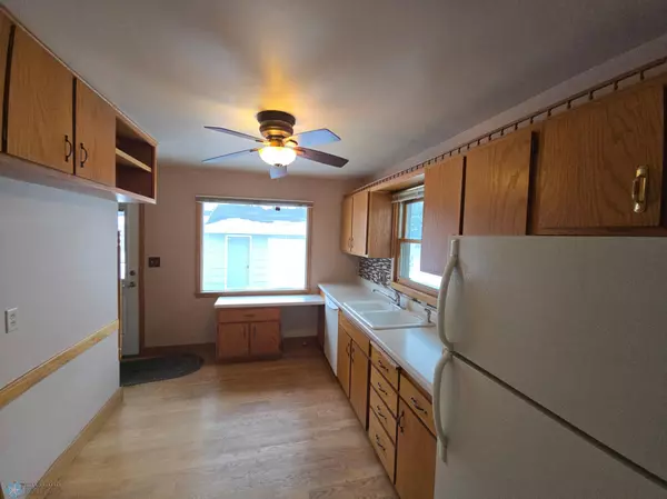 Fargo, ND 58102,2109 7th ST N