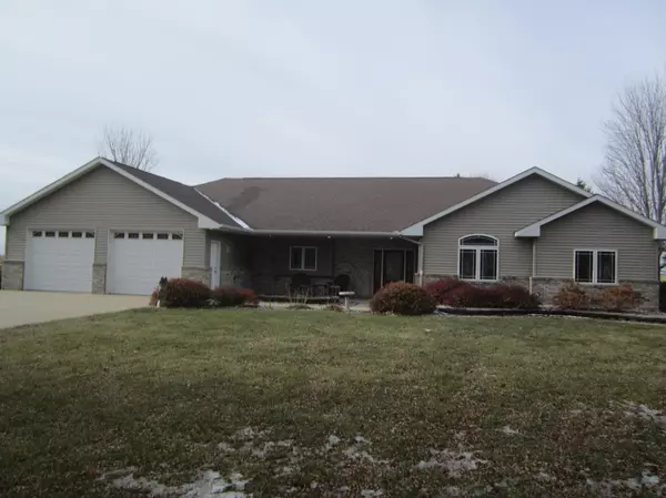Clarkfield, MN 56223,325 13th ST