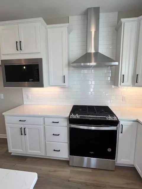 Corcoran, MN 55374,19510 103rd AVE