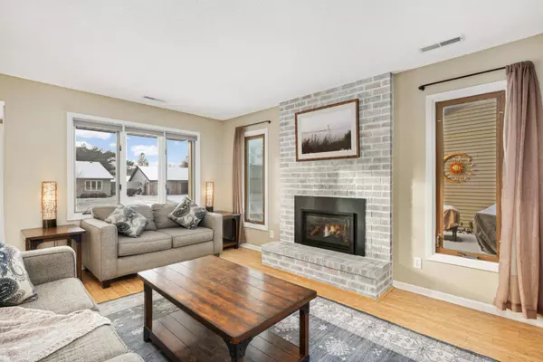 Eagan, MN 55122,4676 Marquis PT