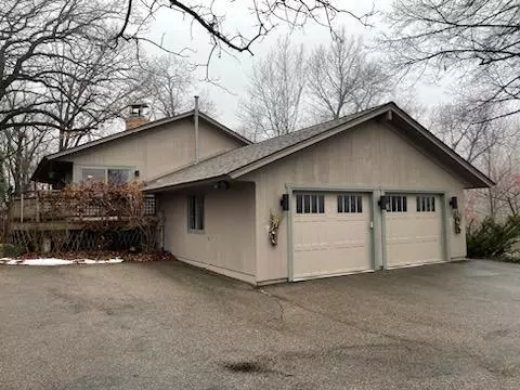 Minnetonka, MN 55391,16121 Rosemary LN