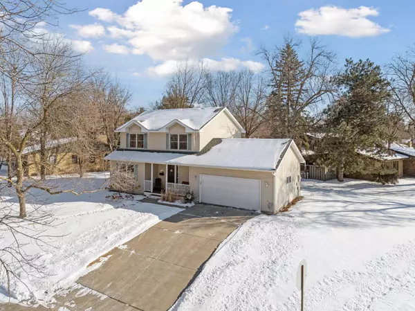 Hopkins, MN 55343,301 Burnes DR