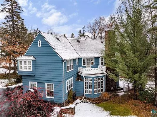 519 N Hawthorne RD, Duluth, MN 55812