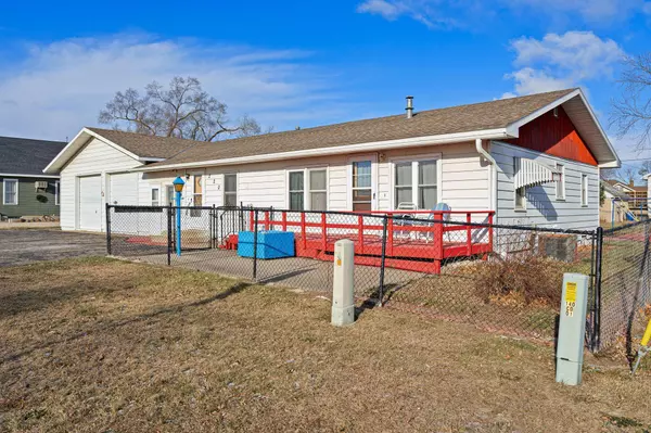 Faribault, MN 55021,220 20th ST NW