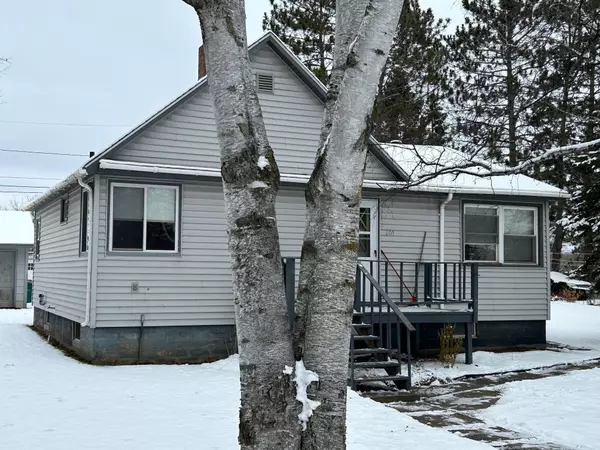 201 Mitchell ST, Coleraine, MN 55722