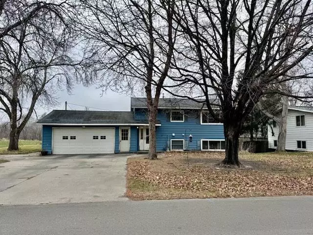 Medford, MN 55049,105 4th ST SW