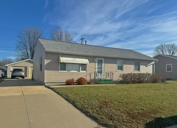 1404 N Mantorville AVE, Kasson, MN 55944