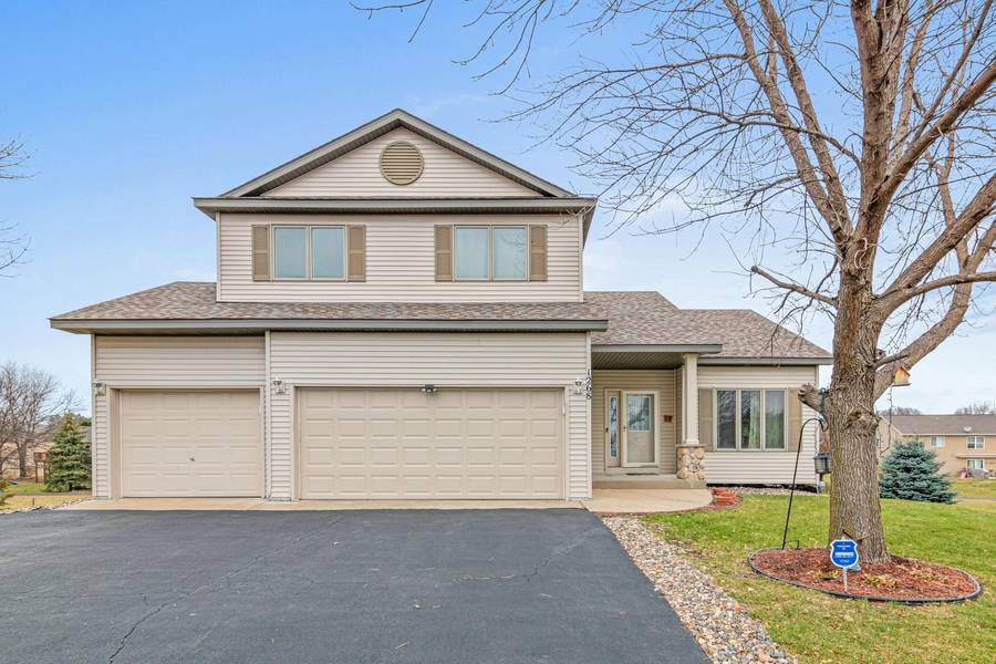 1268 Cider CIR, Shakopee, MN 55379