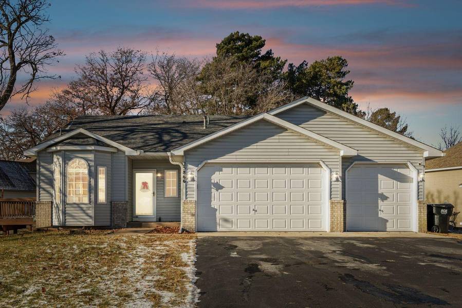 25866 Glen Oak DR, Wyoming, MN 55092