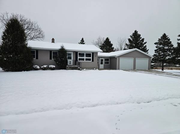 48 4th ST NE, Blackduck, MN 56630