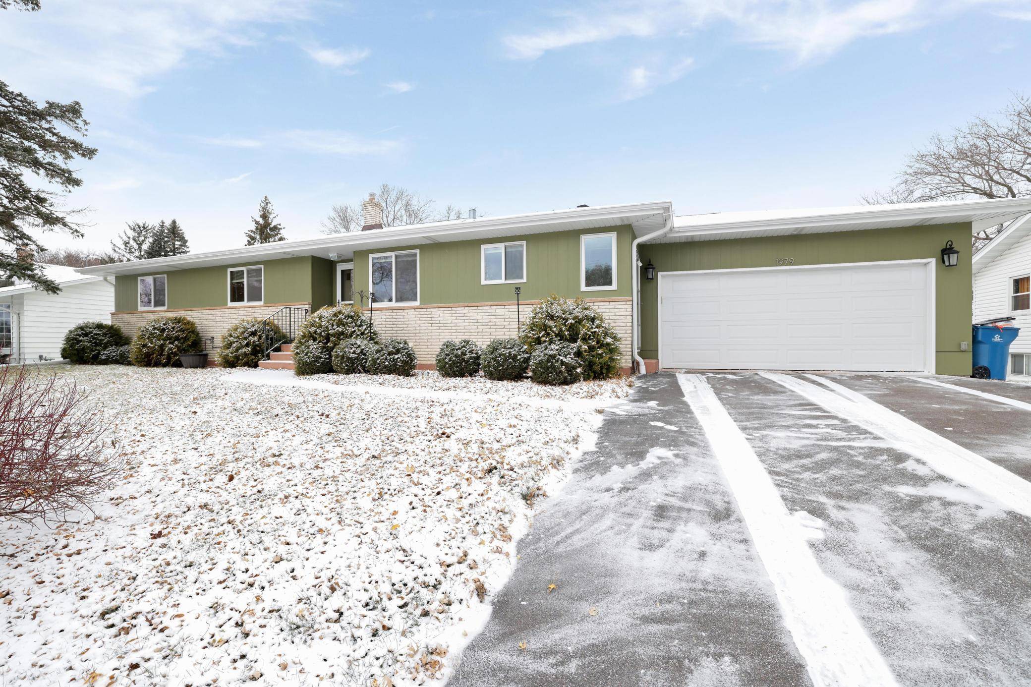 1979 Birch ST, White Bear Lake, MN 55110