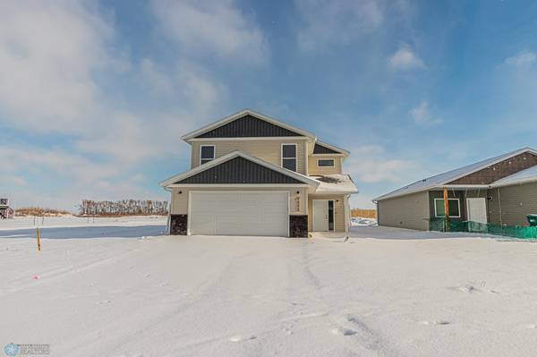 7002 67th ST S, Horace, ND 58047