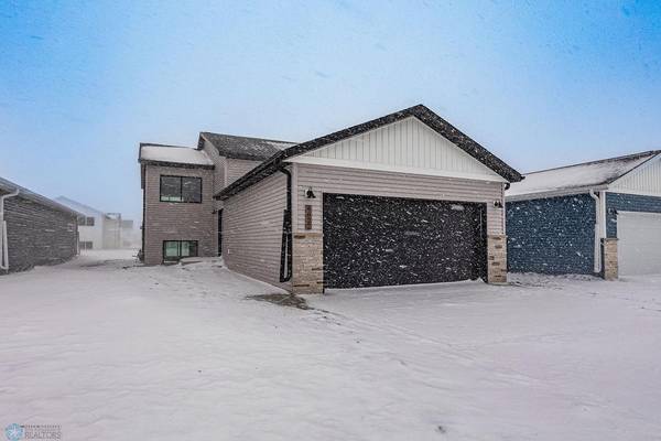 6622 68 ST S, Horace, ND 58047