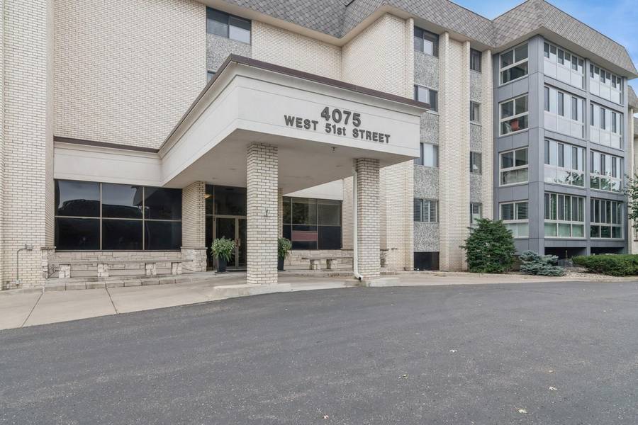 4075 W 51st ST #403, Edina, MN 55424